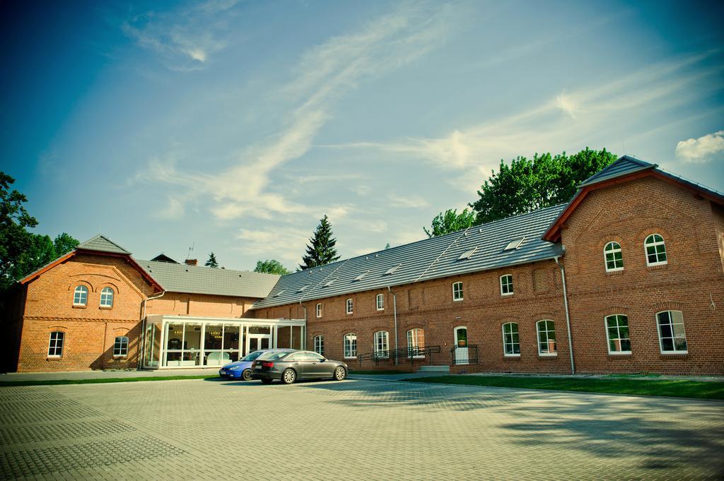 Hotel Hugo Business & Spa Кендзєжин-Кожлє Екстер'єр фото