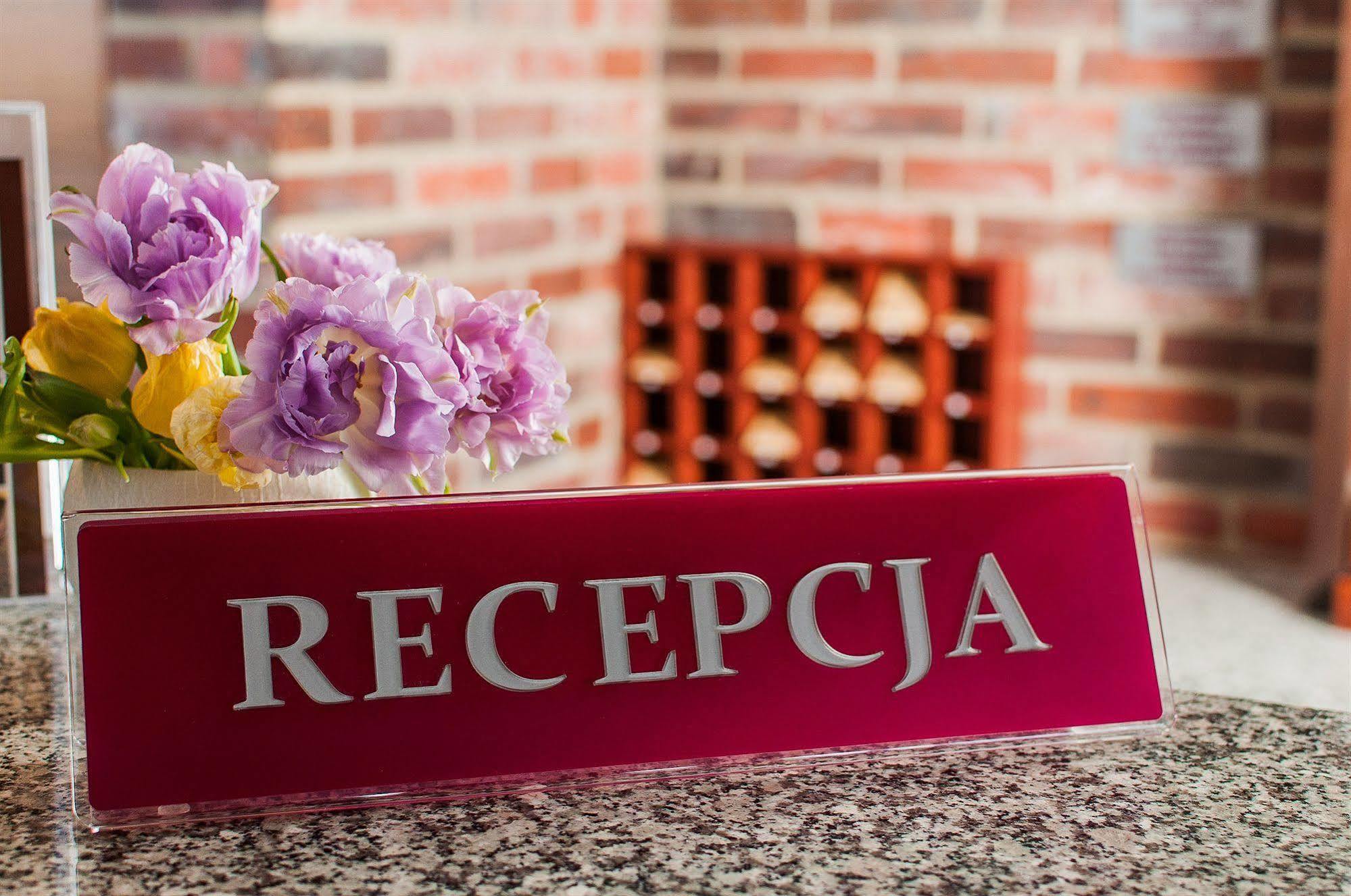 Hotel Hugo Business & Spa Кендзєжин-Кожлє Екстер'єр фото
